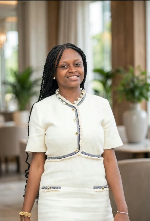 Mme Inesse Maroline Badiki